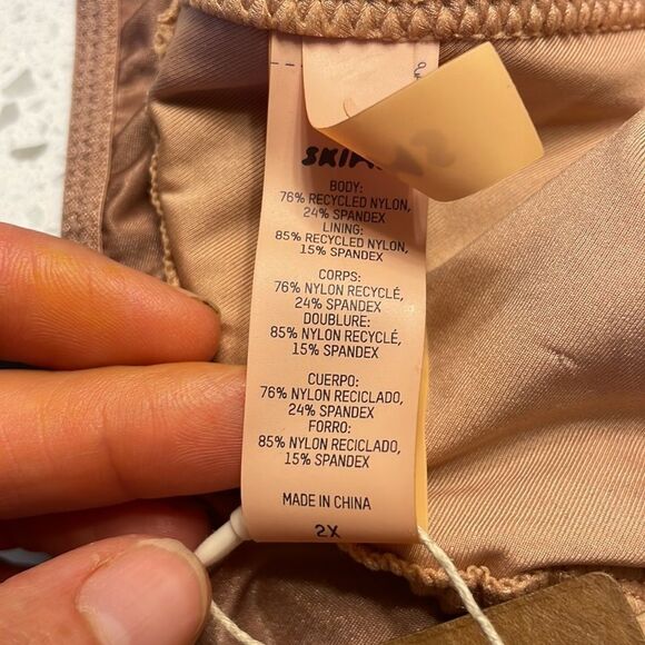 NWT Skims Nude Bikini top and Desert clay bikini bottoms - Picture 13 of 16